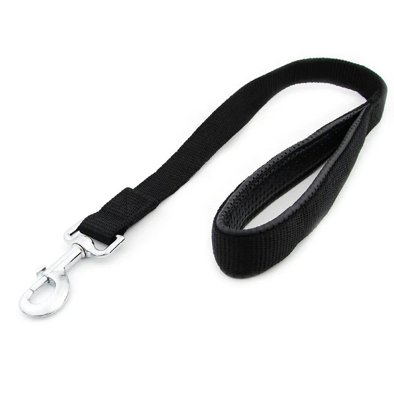 Dog Leash Short Dogs Leash Durable Nylon Leashes for Large Dog Walking Rope Comfortable Handle Dogs Leashes Seat Belts Pet Chain