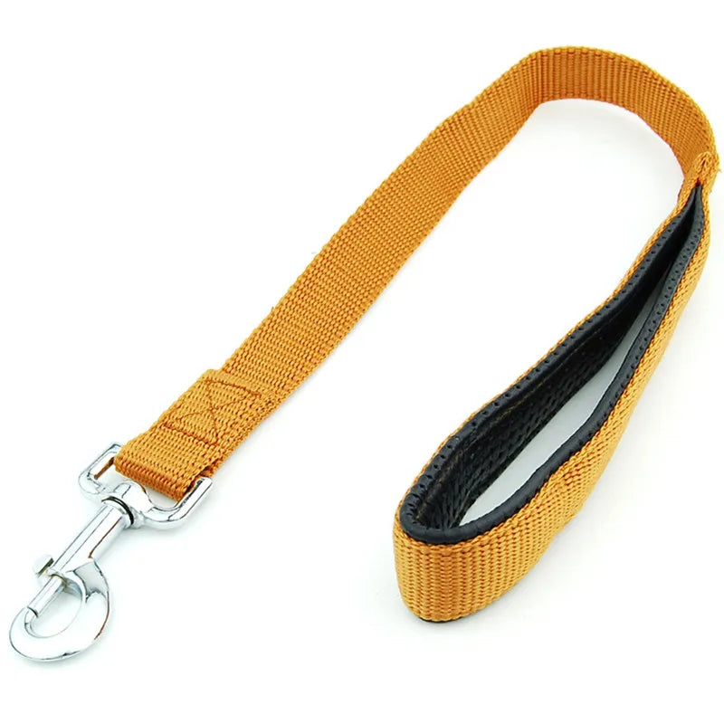 Dog Leash Short Dogs Leash Durable Nylon Leashes for Large Dog Walking Rope Comfortable Handle Dogs Leashes Seat Belts Pet Chain